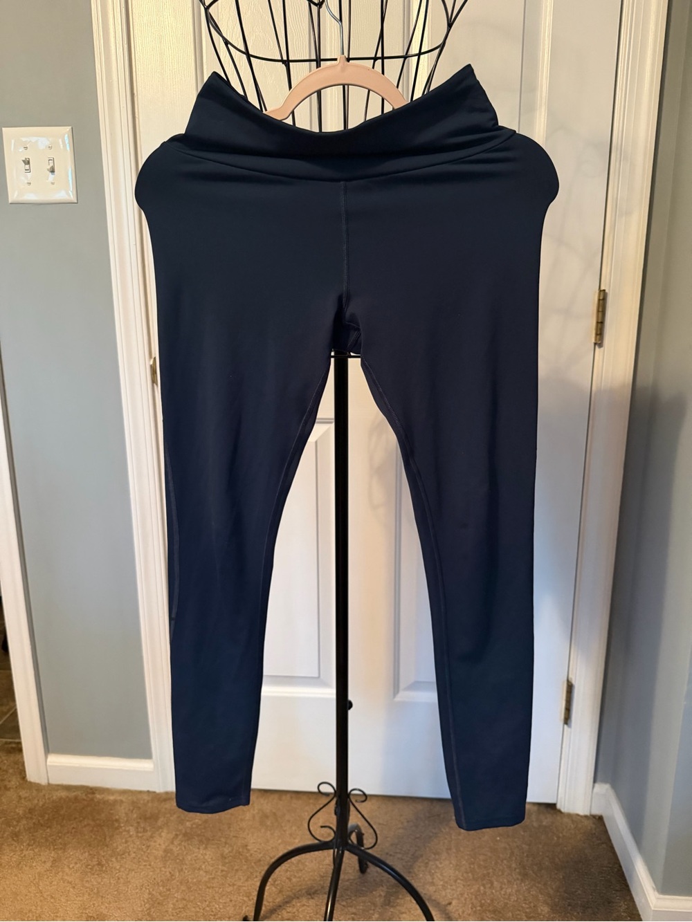 Gymshark Women's Navy Blue Activewear Athletic Leggings Size Medium